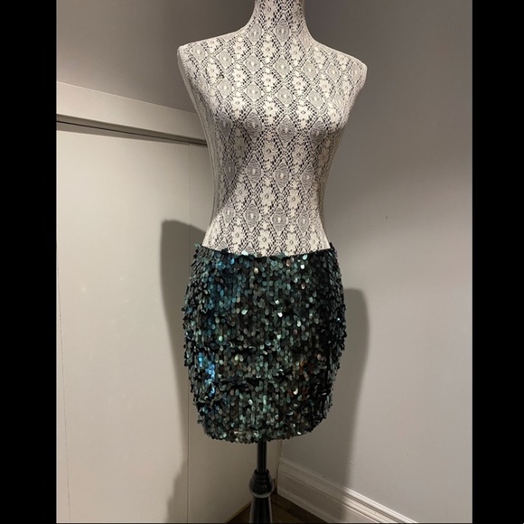 TOPSHOP iridescent green sequin skirt size 6 - Picture 1 of 2